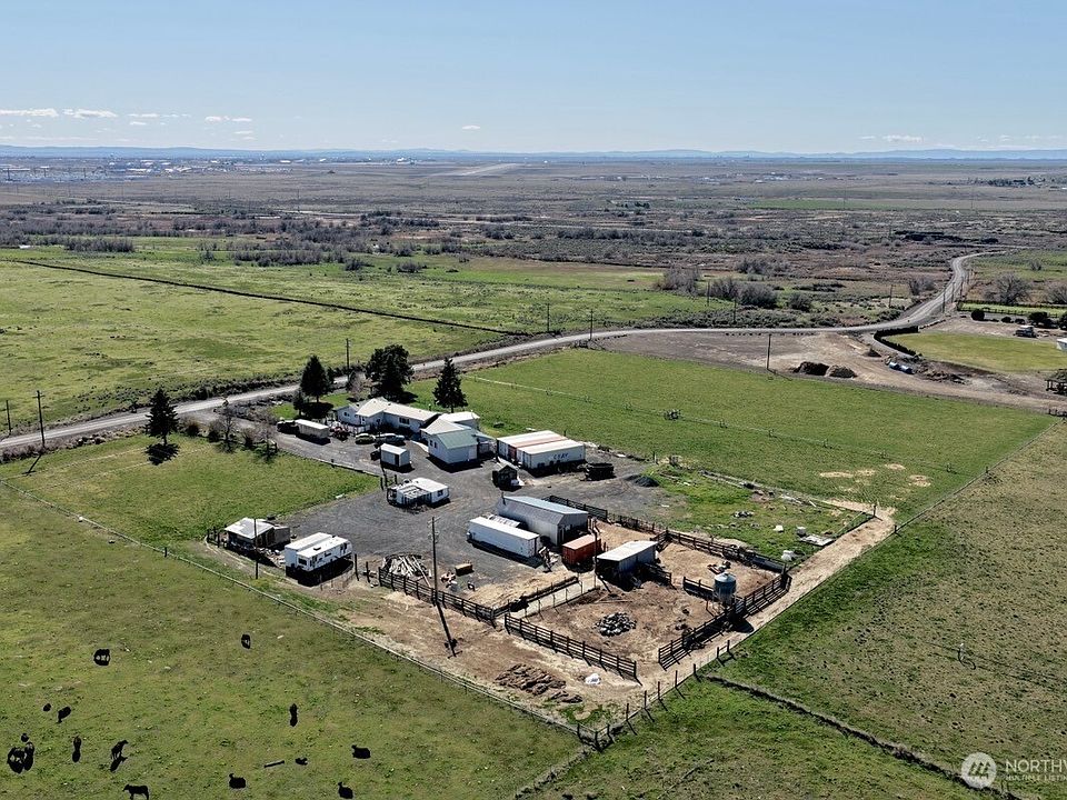 1st image of 10578 NE 10 Road