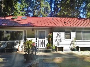 129 Viewcrest Ave, Port Angeles, WA 98362
