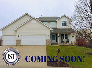 8570 Trista Ln E, Saint Bonifacius, MN 55375