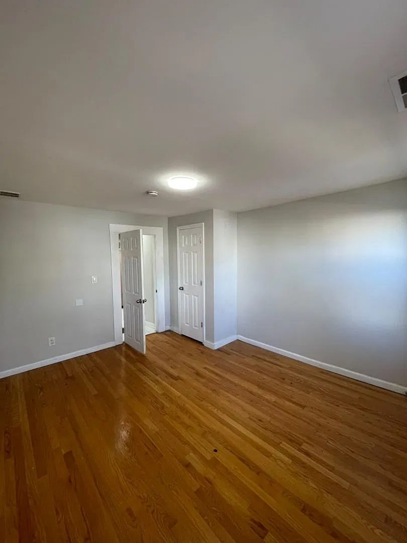 Beautiful 2-Bedroom Apartment | 97 Cedar St, Apt 2 New Haven, CT — Photo 3
