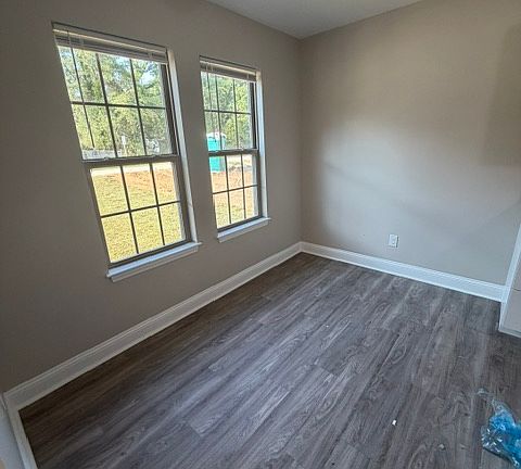 3rd image of 107 Doby St