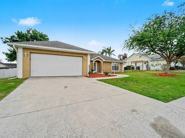 38820 Berta Dr, Zephyrhills, FL 33540