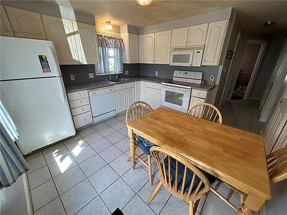 2nd image of 159 Burgess Ave