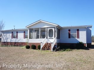 410 Scarbro Ln, Lumber Bridge, NC 28357