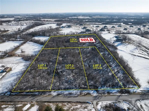 3015 S Buckner Tarsney Rd, Grain Valley, MO 64029