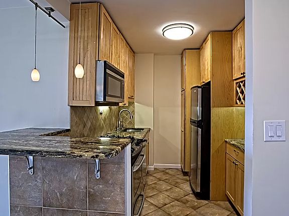 4th image of 392 Central Park W APT 12T