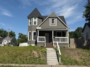1221 Brown St, Davenport, IA 52804