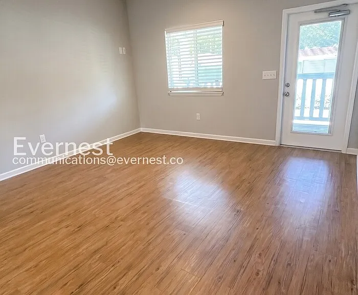 224 W Acadia Ave #100 — Photo 7