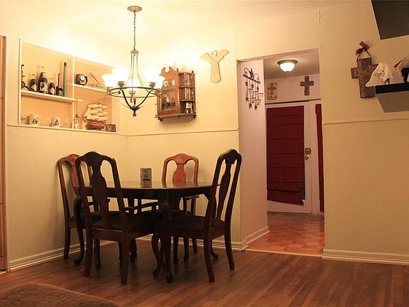 4th image of 3644 Demaret Dr