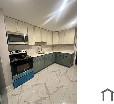 3 bed, $1,700 — Photo 4
