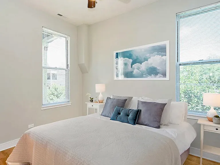 1812 W Cortland St #1R — Photo 4