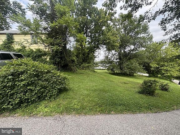 5th image of 5808 Race Rd