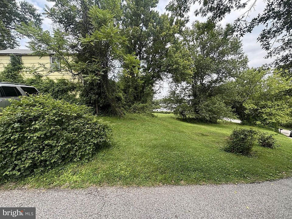 1st image of 5808 Race Rd