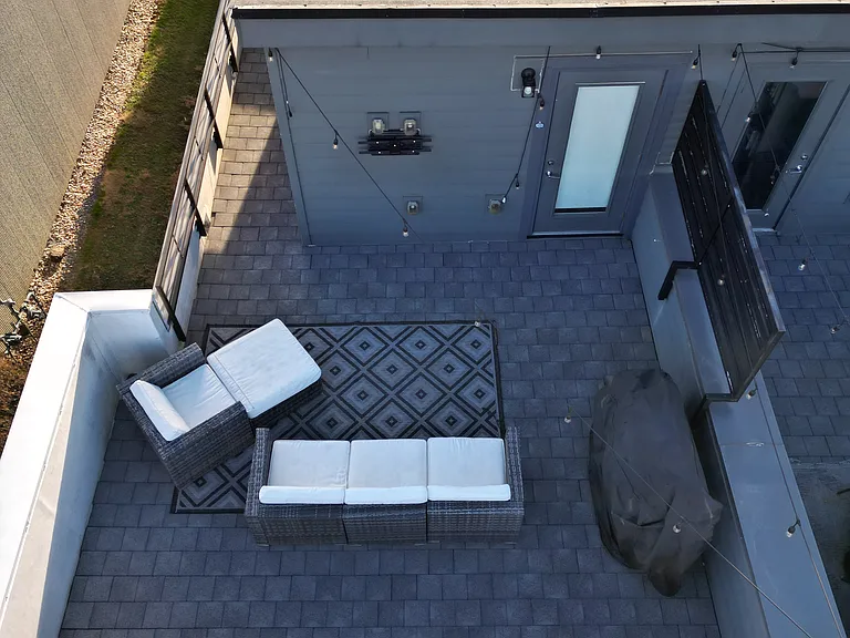 406 Southend Crossing Ln — Photo 25