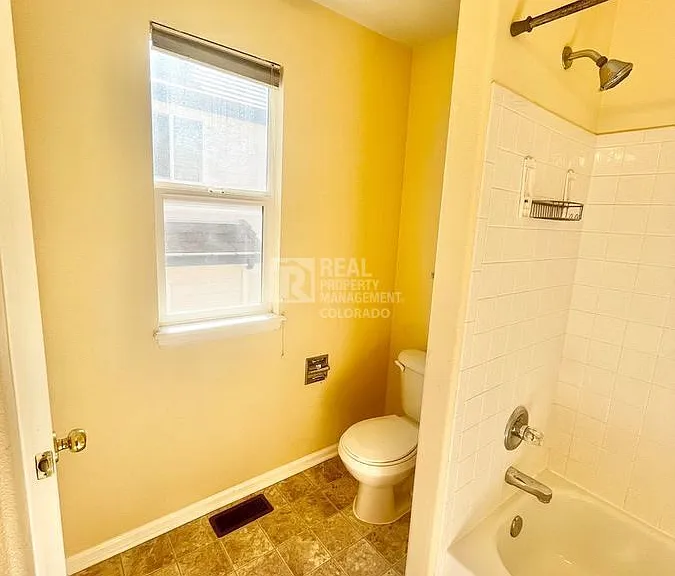 17273 E Lake Dr — Photo 34