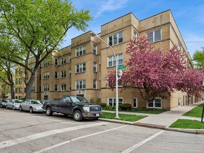 4309 N Troy St APT 2, Chicago, IL, 60618
