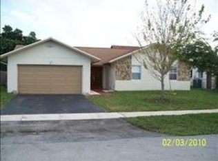 9350 NW 46th St, Sunrise, FL 33351