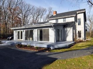 2240 Riverwoods Rd, Riverwoods, IL 60015