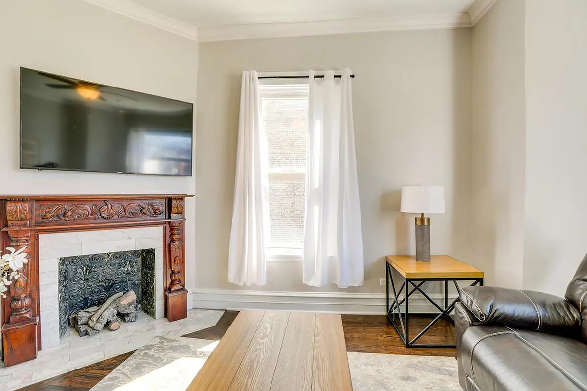 Living Room - 113 S Mason Ave #ID1305335P