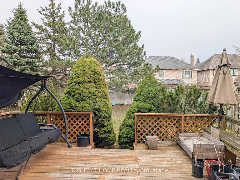 64 Springfield Blvd — Photo 21