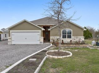 180 Mazatlan Dr, Del Valle, TX 78617
