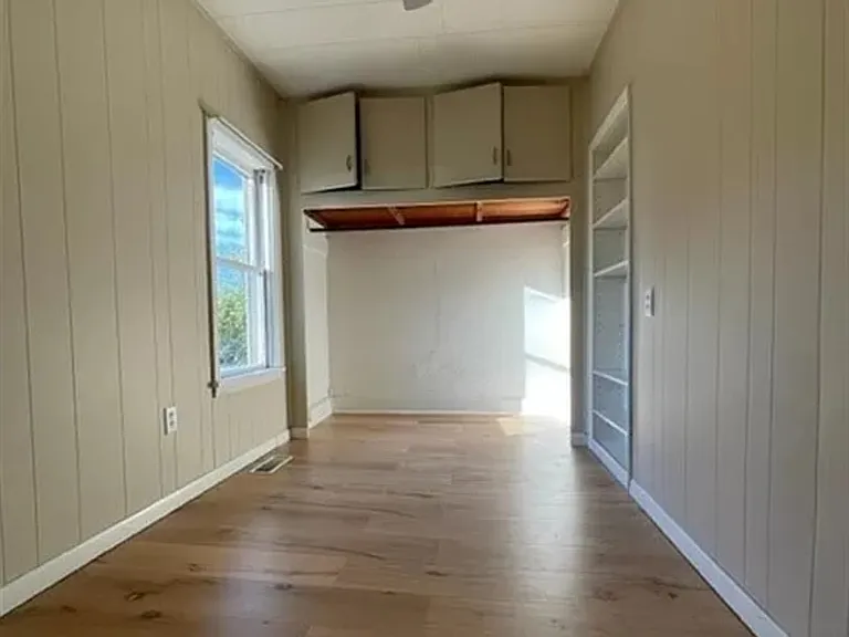 602 W Orchard St — Photo 10