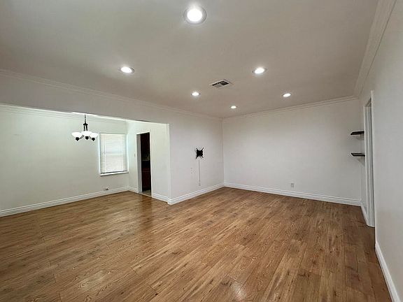 2nd image of 201 E Ralph St