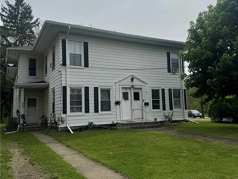 513 S Main St — Photo 1