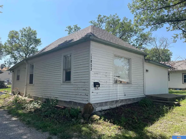 1803 Market St, Beatrice, NE 68310
