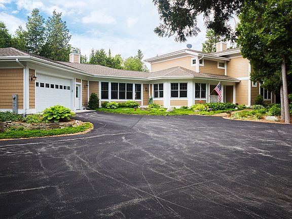 FRONT VIEW OF HOME