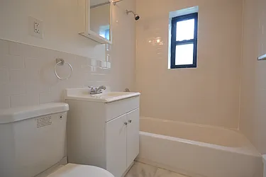 Rented by Silverstein Collection LLC 