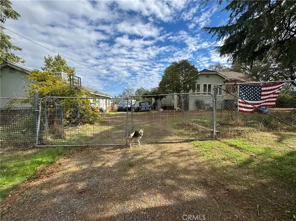 902 14th St, Oroville, CA 95965