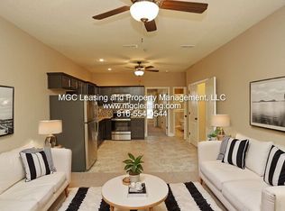 2134 SW Timbertrace Ln, Lees Summit, MO 64082