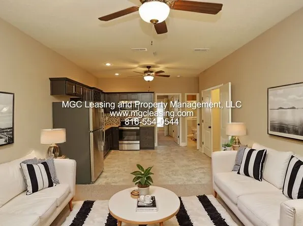 2152 SW Timbertrace Ln, Lees Summit, MO 64082