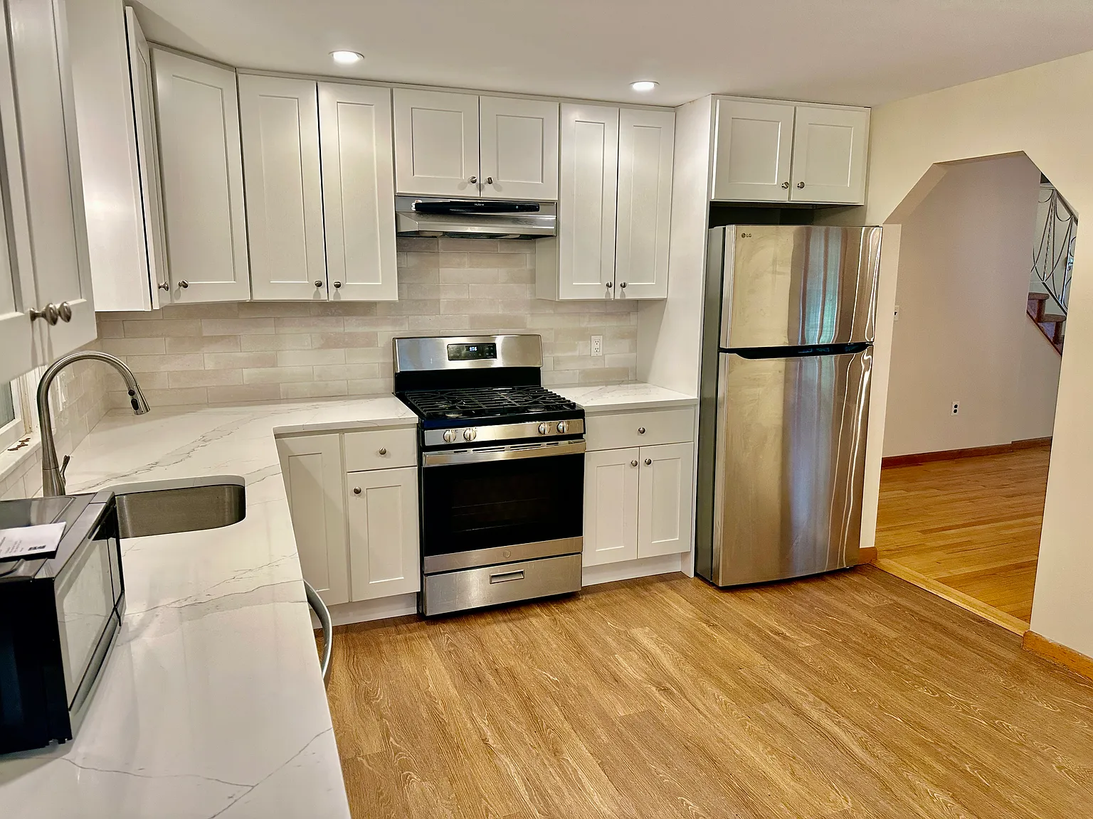 3 bed, 1600 sqft, $4,000 — Photo 4
