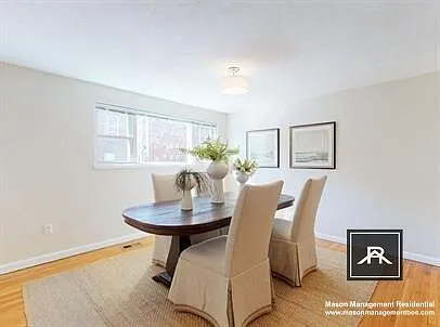 5 bed, 2.5 bath, 1960 sqft, $6,150 — Photo 4