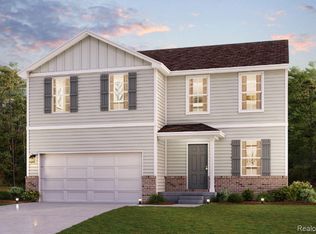 2215 Teton Ave, Monroe, MI 48162