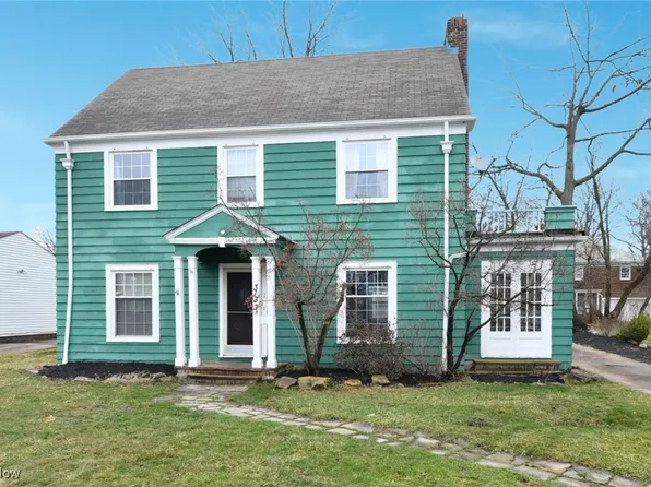 3133 Albion Rd, Shaker Heights, OH 44120