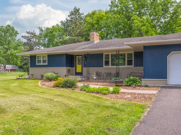 615 Eisenhower Dr, Saint Croix Falls, WI 54024