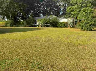 15298 Irby Ln, Andalusia, AL 36421