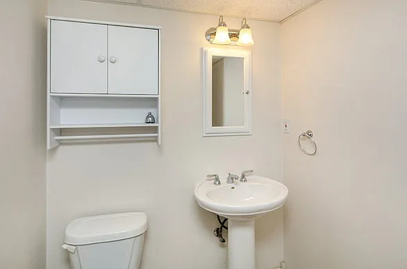 10470 Dresden St — Photo 3