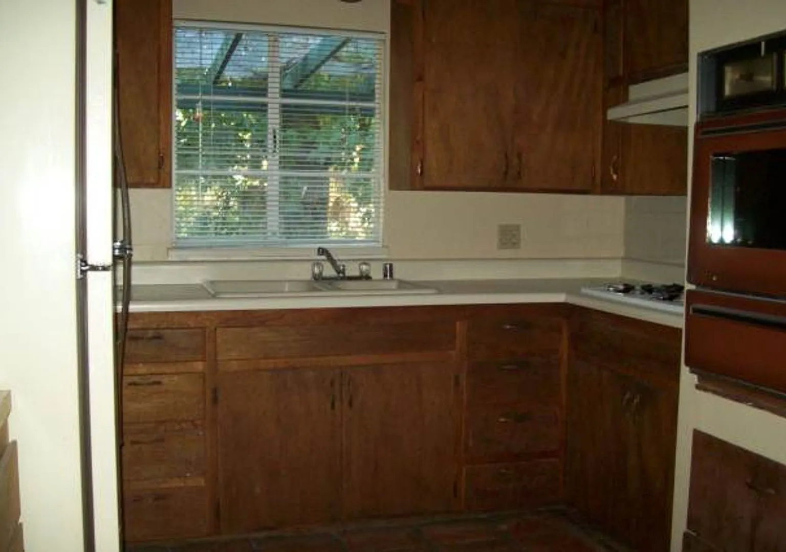 4 Bedroom in Hudson Park off Cedar — Photo 4