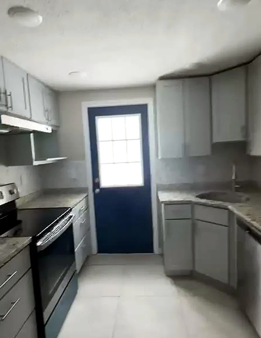 3 bed, 1100 sqft, $2,700 — Photo 1