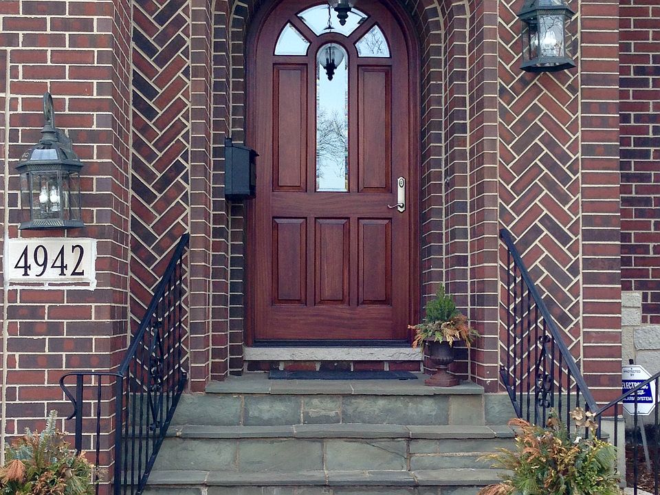 1st image of 4942 Lee Ave