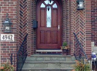 4942 Lee Ave, Downers Grove, IL 60515