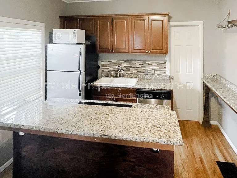 1733 W 39th Ave — Photo 17