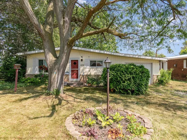 1579 Joy Rd, Saginaw, MI 48601