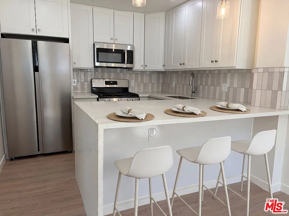 1 bed, 1.0 bath, 520 sqft, $2,995 — Photo 3