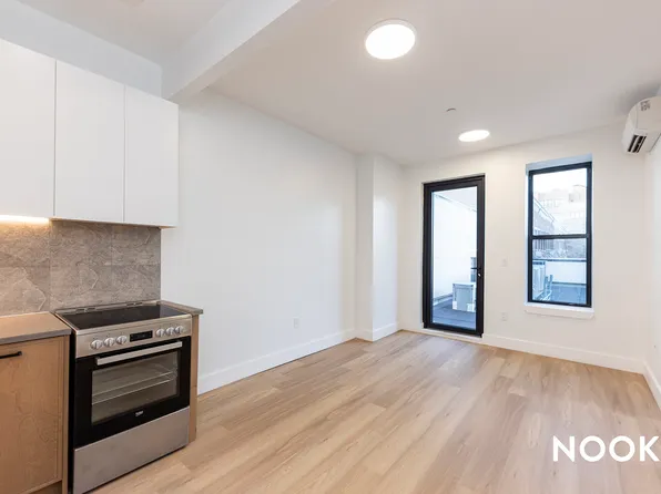 589 Knickerbocker Avenue image 1 of 19