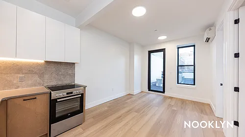 589 Knickerbocker Ave Photo 1